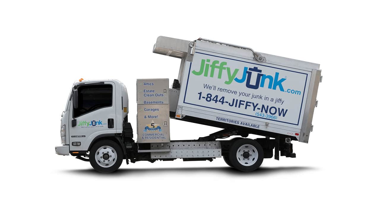 Image of a Jiffy Junk truck.